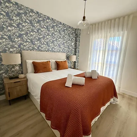 Elegante Completamente Nuevo فوينخيرولا
