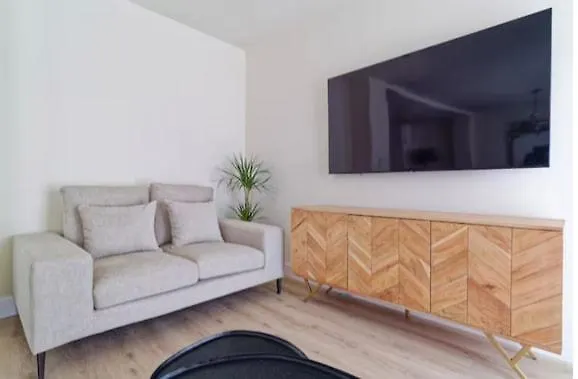 Elegante Completamente Nuevo Daire Fuengirola